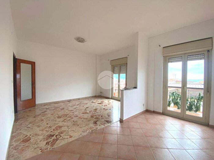 Appartamento trilocale in affitto in Via Giuseppe Garibaldi, Isola delle Femmine