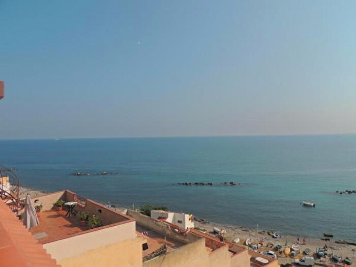 Appartamento trilocale in vendita in Messina