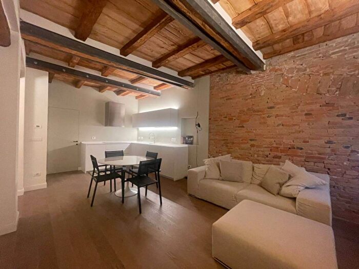 Appartamento trilocale in affitto in Castiglione Tribunale, Bologna