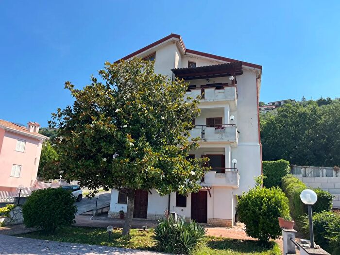 Appartamento con 7 locali in vendita in Via Cisterna Antica, Fiuggi
