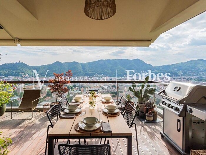 Casa con 6 locali in affitto in Via Val Gioera, Garzola, Como