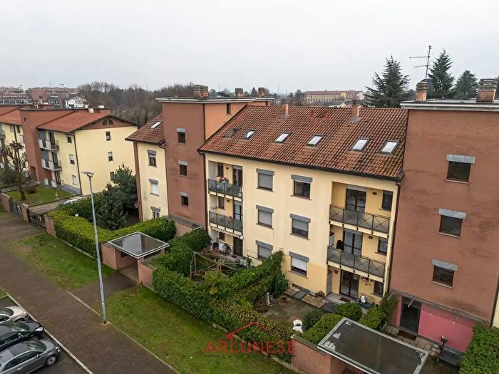 Appartamento trilocale in vendita in Via Padre Romero, Arluno