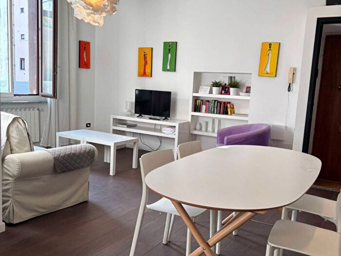 Appartamento bilocale in affitto in Via Giovanni Schiaparelli, Centrale, Milano