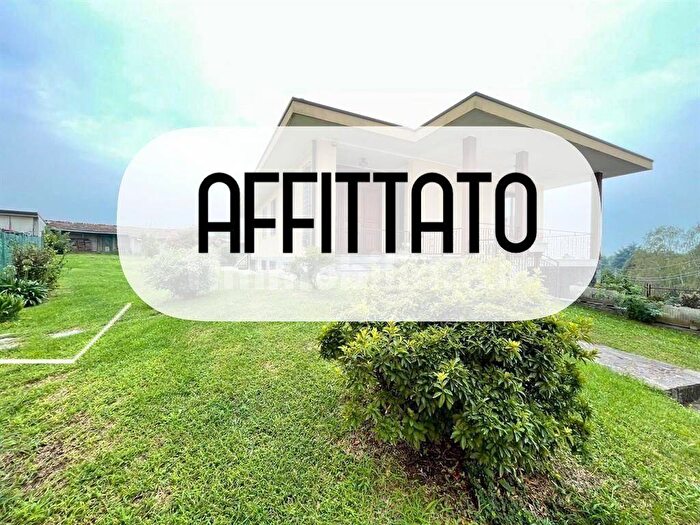 Casa quadrilocale in affitto in Via Roma, Centro, Casale Litta