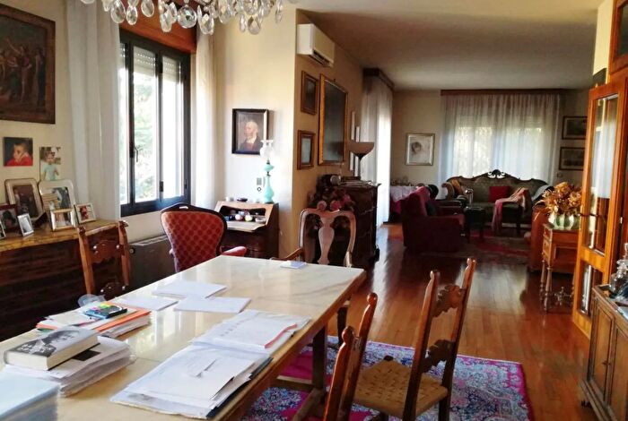 Casa in vendita in Reggio Emilia