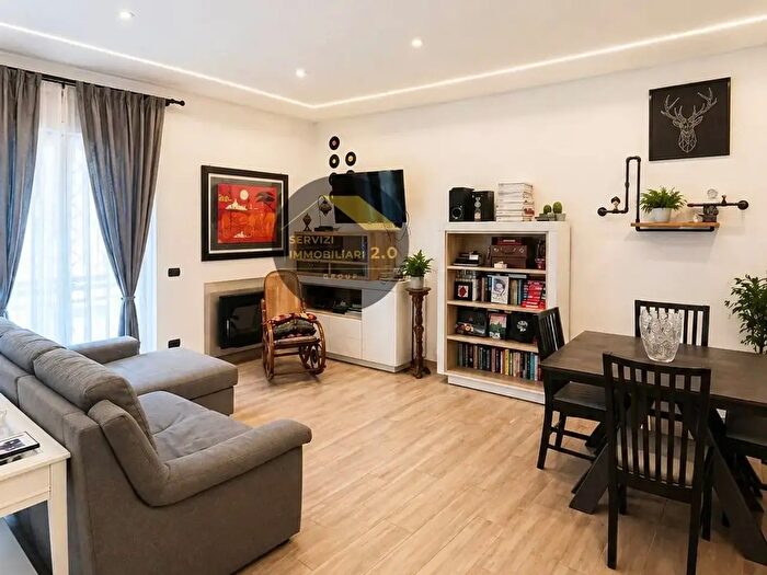 Appartamento trilocale in vendita in Via Mario De Dominicis, Roma