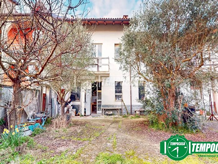Casa con 6 locali in vendita in San Salvatore Monferrato
