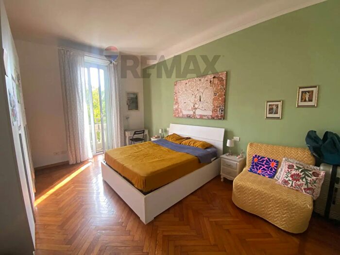 Appartamento trilocale in affitto in Viale Abruzzi, Milano