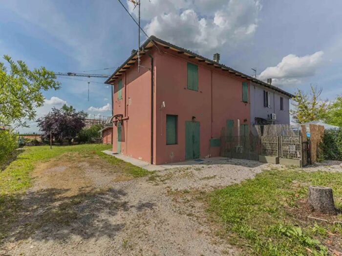 Casa quadrilocale in vendita in Via Bassa Inferiore, Malalbergo