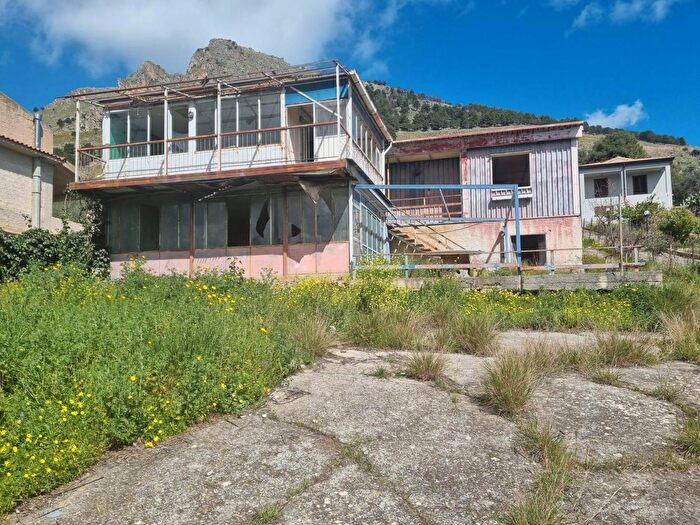 Casa monolocale in vendita in Misilmeri