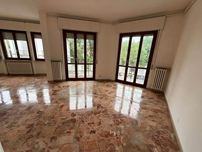 Appartamento quadrilocale in vendita in Via Mario Maggioli, Alessandria