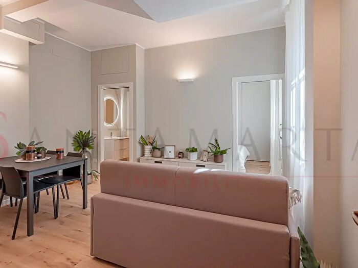 Appartamento trilocale in vendita in Via Francesco Primaticcio, Milano