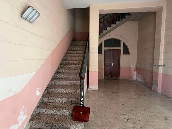 Appartamento con 11 locali in vendita in Piazza Porta Palermo, Mazara Del Vallo