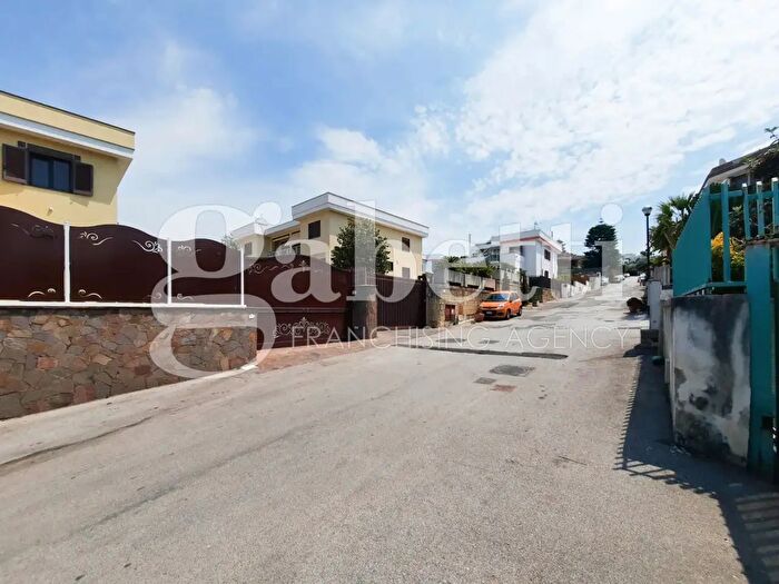 Appartamento quadrilocale in affitto in Via Montenuovo Licola Patria Snc, Pozzuoli