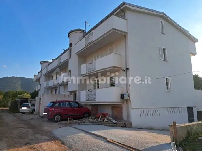 Appartamento trilocale in vendita in Via Tenente Alberto Puoti, Santa Maria A Vico