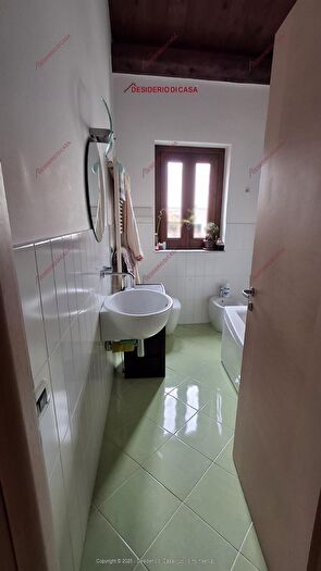 Appartamento con 5 locali in vendita in Palermo