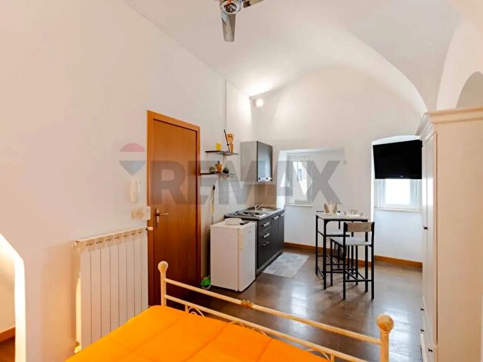 Casa trilocale in vendita in Via Duca dAosta, Cisternino