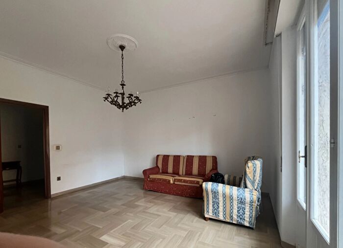 Appartamento con 5 locali in vendita in Via Solazzi Snc, Jesi