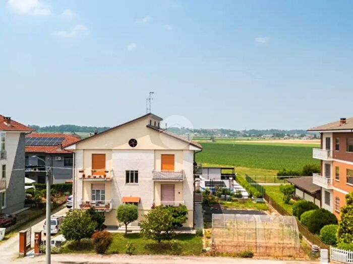 Appartamento trilocale in affitto in Via Bra, Cervere