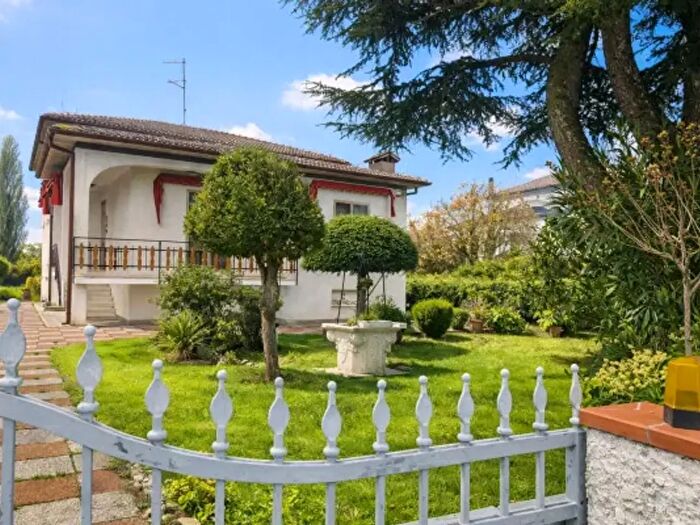 Casa quadrilocale in vendita in Ferrara