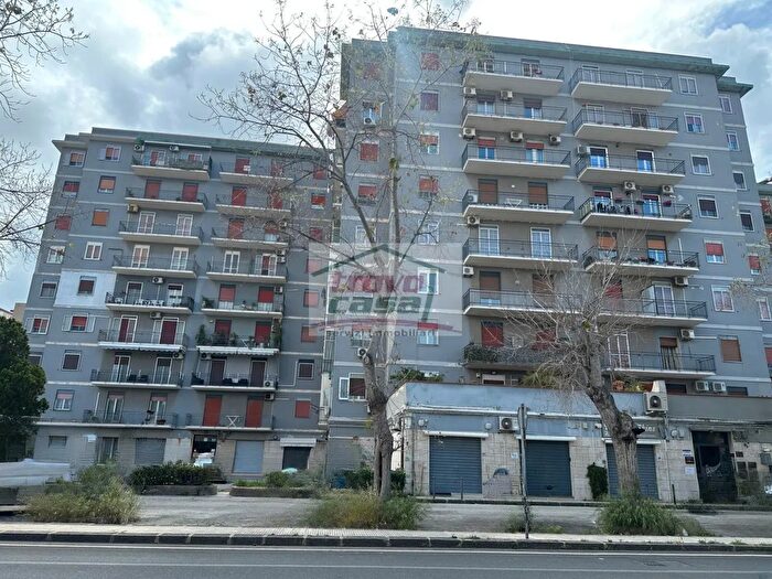 Appartamento trilocale in vendita in Viale dei Comuni, Siracusa