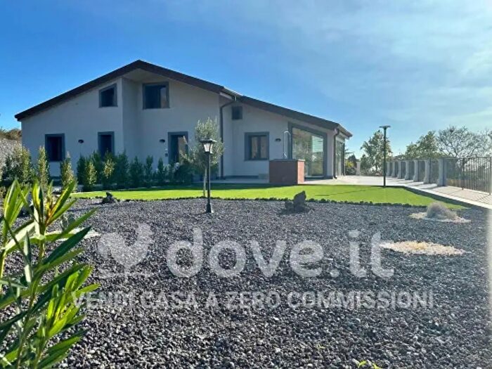 Casa con 6 locali in vendita in Via Monte Ilice Snc, Viagrande