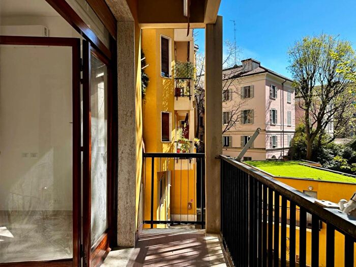 Appartamento bilocale in affitto in Piazza della Conciliazione, Vincenzo Monti, Milano