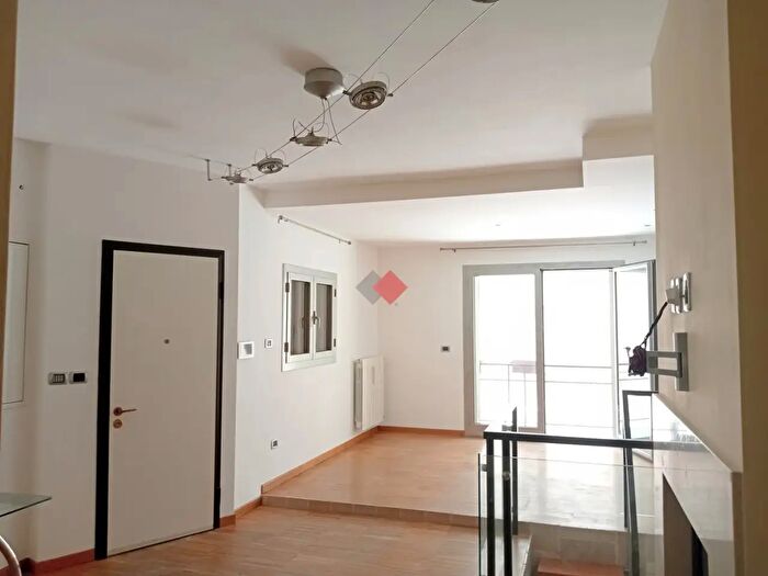 Appartamento quadrilocale in vendita in Via Lucania, Grottaglie