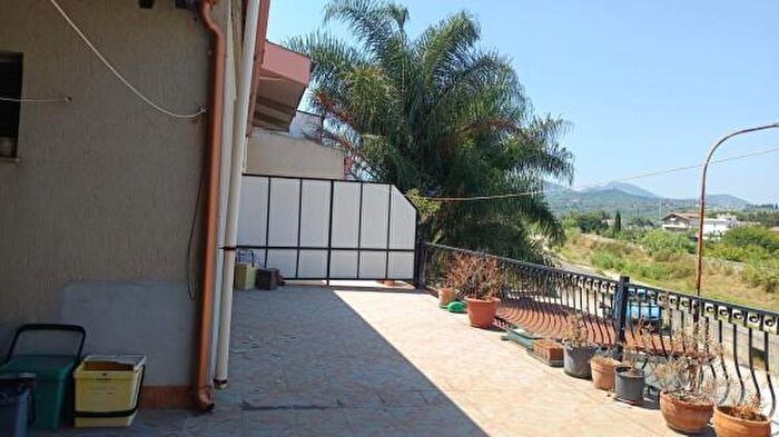 Casa con 6 locali in vendita in San Pier Niceto