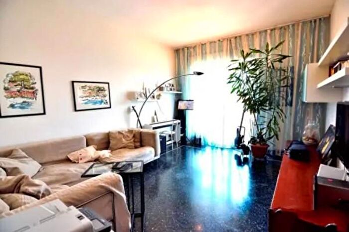 Appartamento con 5 locali in vendita in Via Duchessa di Galliera, Ovada