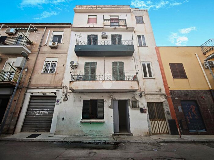 Appartamento bilocale in vendita in Via Salso, Palermo