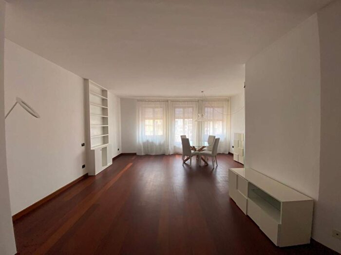 Appartamento trilocale in affitto in Via Daniele Manin, Duomo, Treviso