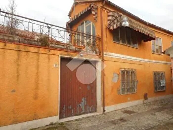 Appartamento con 9 locali in vendita in Corso Giuseppe Garibaldi, Comacchio