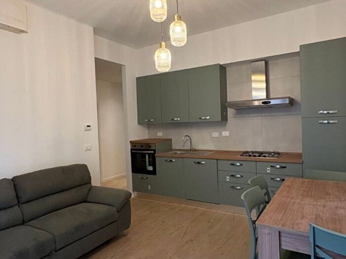 Appartamento trilocale in affitto in Via Brenta, Mazzini Fossolo, Bologna