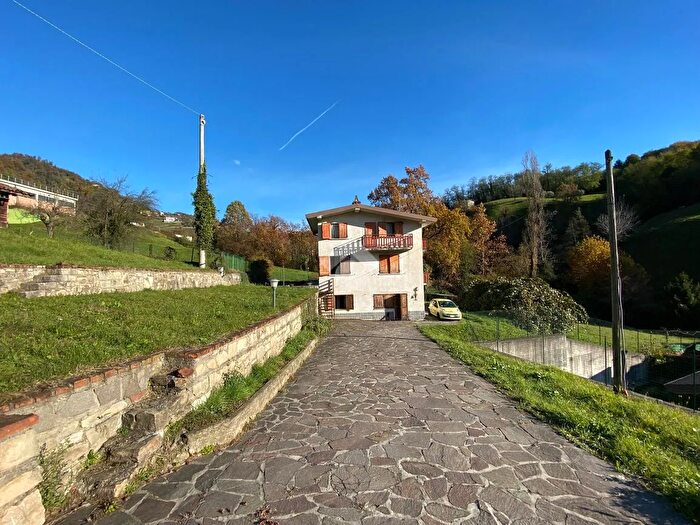 Casa quadrilocale in vendita in Via S Michele, Foresto Sparso