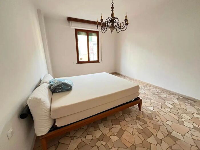 Appartamento con 6 locali in vendita in Firenze