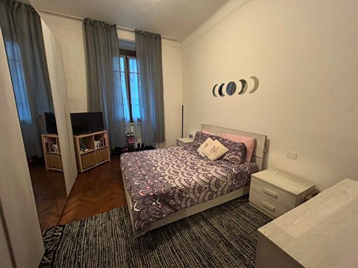 Appartamento trilocale in affitto in Via Nino Oxilia, Pasteur, Milano