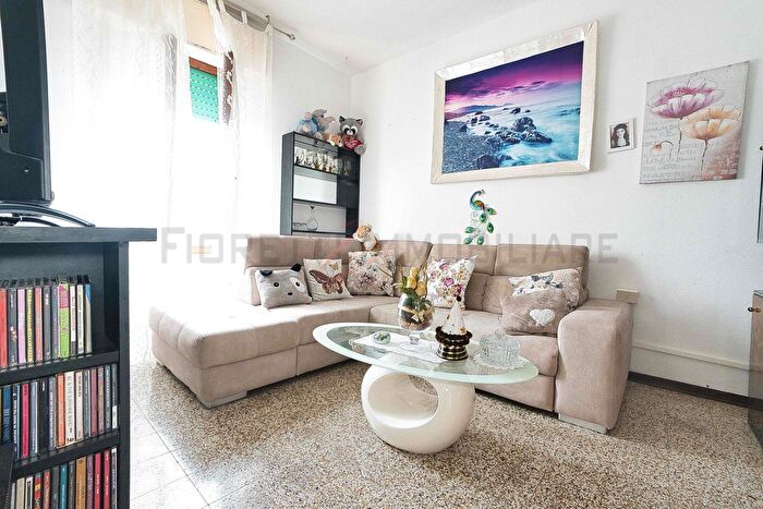 Appartamento trilocale in vendita in Campiglia Marittima