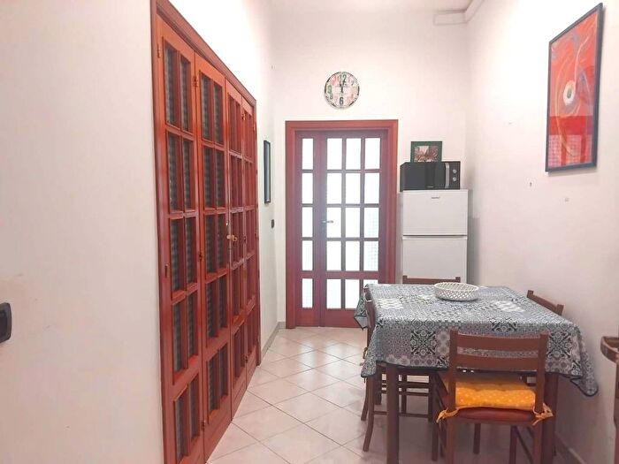 Appartamento trilocale in affitto in Via San Mattia, Quartieri Spagnoli, Napoli