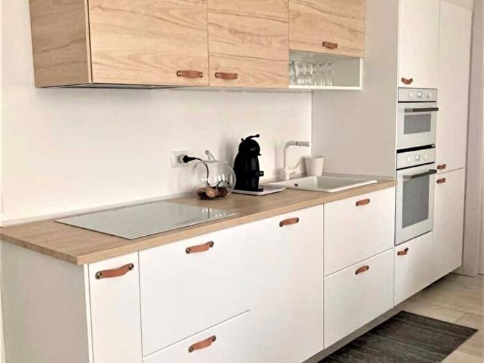 Appartamento bilocale in affitto in Via Zurigo, Inganni, Milano