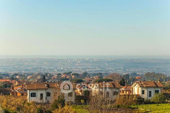 Casa quadrilocale in vendita in Via Pitagora, Albano Laziale