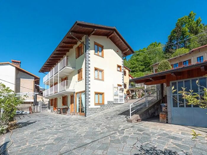 Casa con 5 locali in vendita in Borgata Combacalda, Coazze