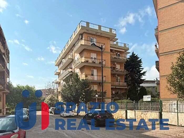 Appartamento con 5 locali in vendita in Via Monti Simbruini, Pescara