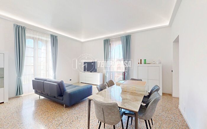 Appartamento con 5 locali in vendita in Via Saluzzo, Torino