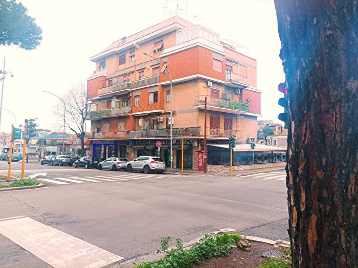 Appartamento bilocale in affitto in Viale Palmiro Togliatti, Cinecittà, Roma