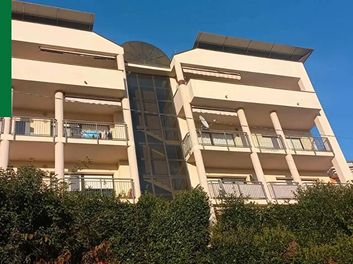 Appartamento bilocale in vendita in Via Cernuschi, Varese