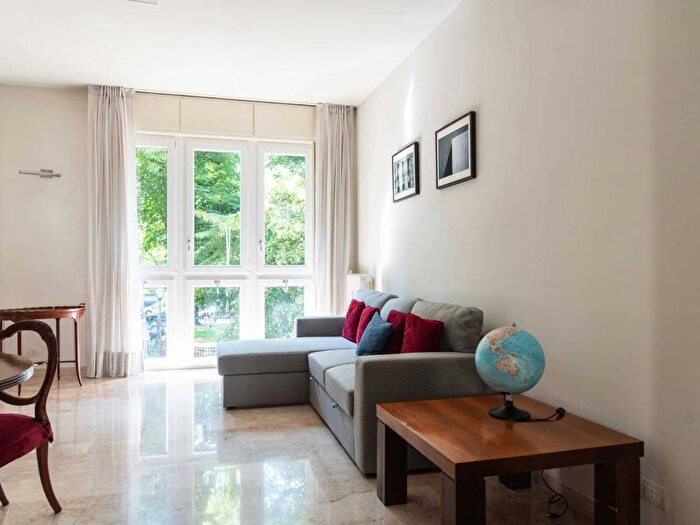 Appartamento trilocale in affitto in Via Benedetto Marcello, Buenos Aires, Milano