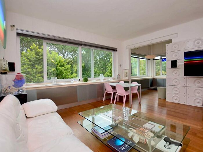 Appartamento con 7 locali in vendita in Viareggio