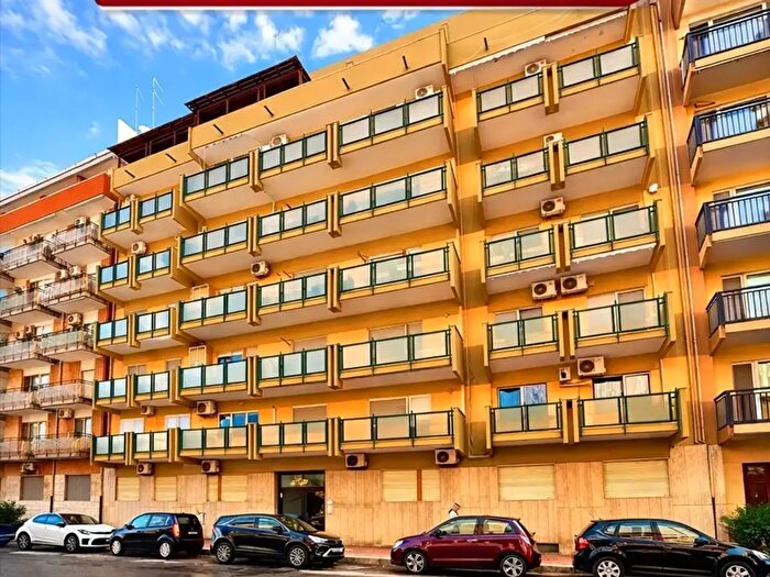 Appartamento quadrilocale in vendita in Via Emilia, Taranto