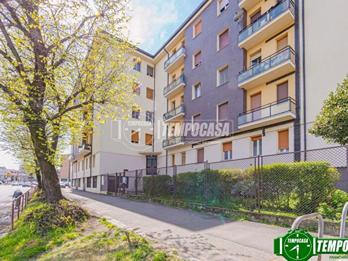 Appartamento bilocale in vendita in Via Torquato Tasso, Pavia